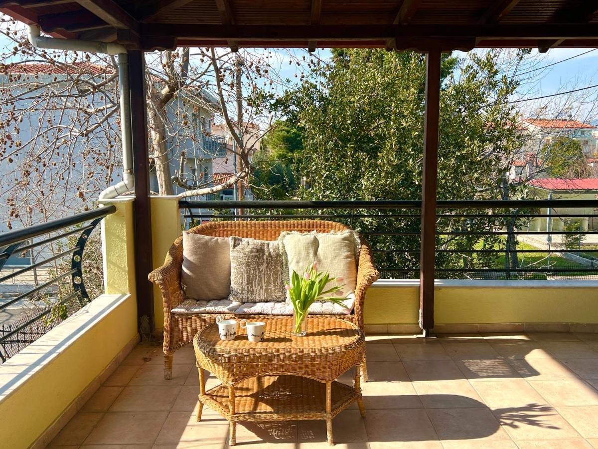 Villa Nikiti Family House Esterno foto